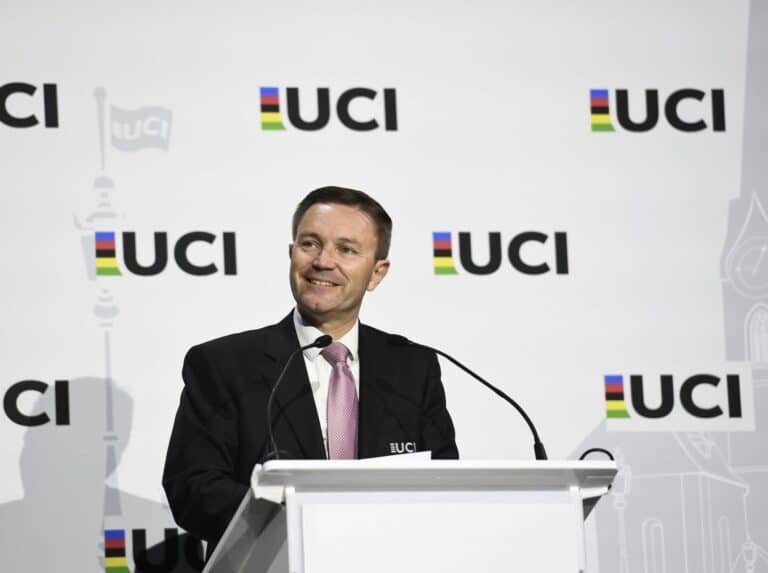 L’UCI frappe fort : Interdiction du Monoxyde de Carbone et nouvelles règles pour les Grands Tours