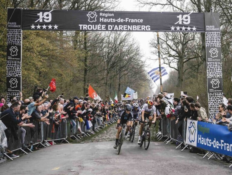 Paris-Roubaix 2025 : la chicane d’Arenberg supprimée, 30 secteurs pavés au programme