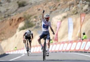 Tour d'Oman 2025 victoire de Valentin Paret Peintre sur la dernière étape Yates vainqueur