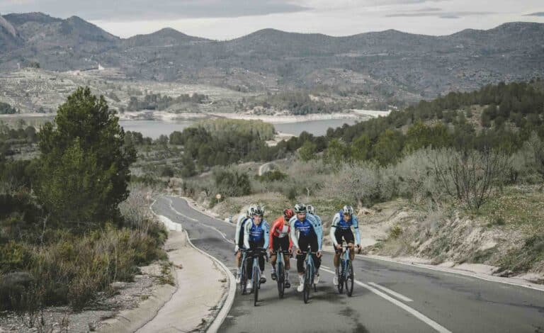 UAE Tour 2025 : Félix Gall pour emmener le Team Décathlon Ag2r la Mondiale