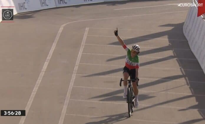 uae tour women 2025 etape 3 elisa longo borhini en patronne au sommet