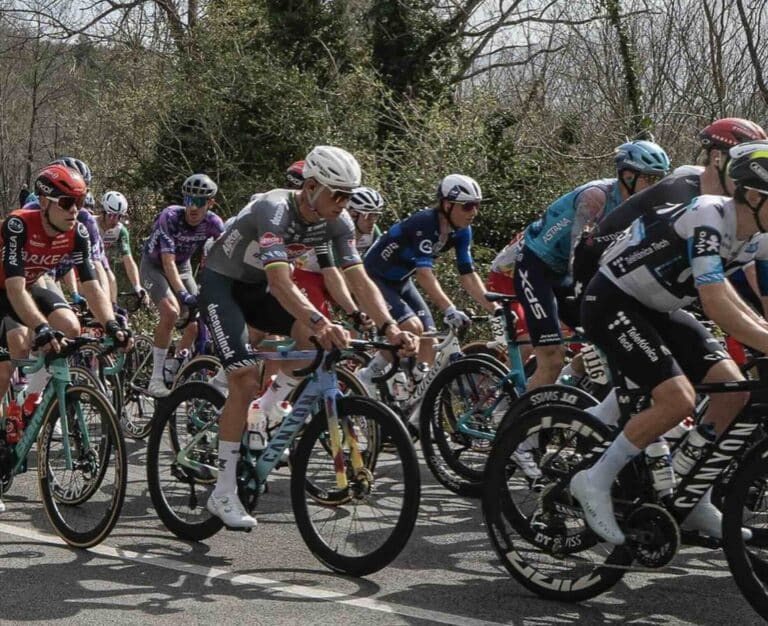 E3 Saxo Classic 2025 : Mathieu Van der Poel va retrouver son grand rival