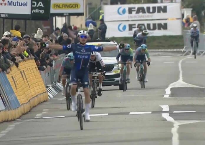 Faun Ardèche Classic 2025 Romain Grégoire s'impose à Guilherand-Granges