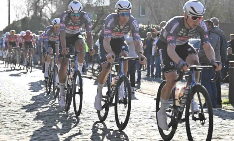 Strade Bianche 2025 : Alpecin Deceuninck avec Gianni Vermeersch et Quinten Hermans mais sans Mathieu Van der Poel