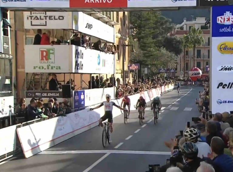 Trofeo Laigueglia 2025 : Victoire éclatante de Juan Ayuso !