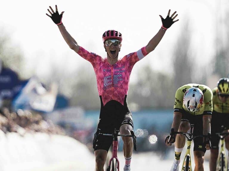 Neilson Powless surprend le triplé Visma Lease a Bike sur à À Travers la Flandre 2025
