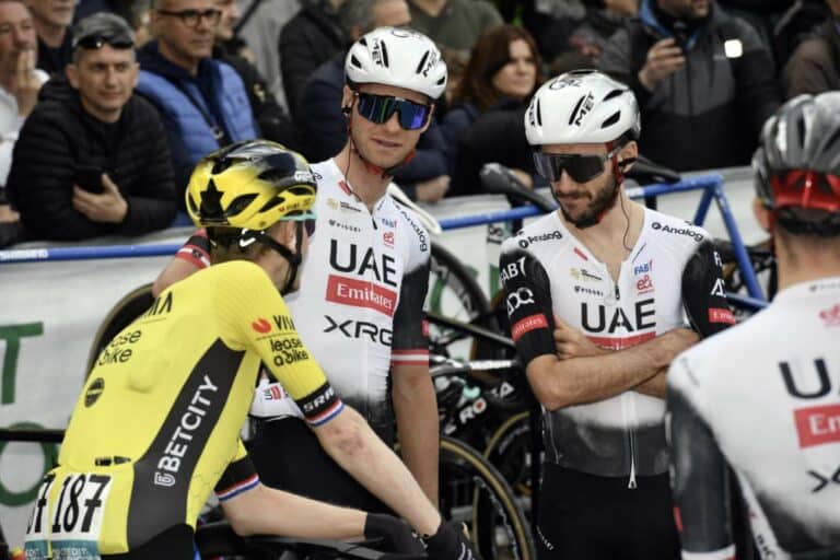 Adam Yates et Felix Großschartner prolongent avec UAE Team Emirates XRG