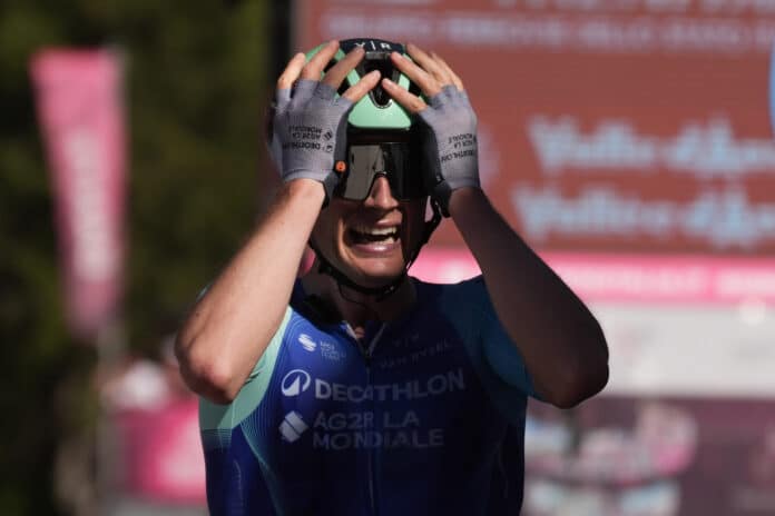 Giro 2025, étape 19 : Nicolas Prodhomme vainqueur en solitaire à Champoluc