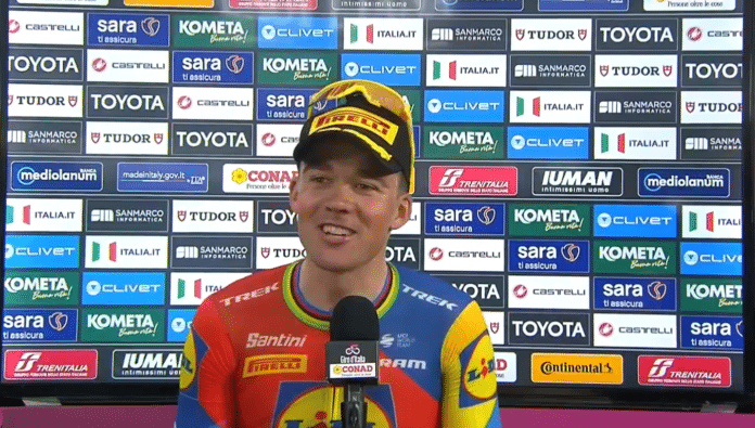 Giro 2025 : Mads Pedersen : « Prendre le maillot rose, c'est incroyable »