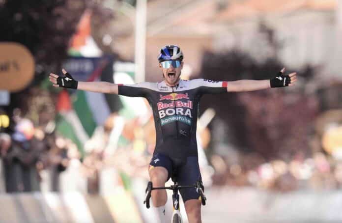 Giro 2025 Nico Denz s'impose en solitaire sur la 18e étape les favoris au calme avant la tempête