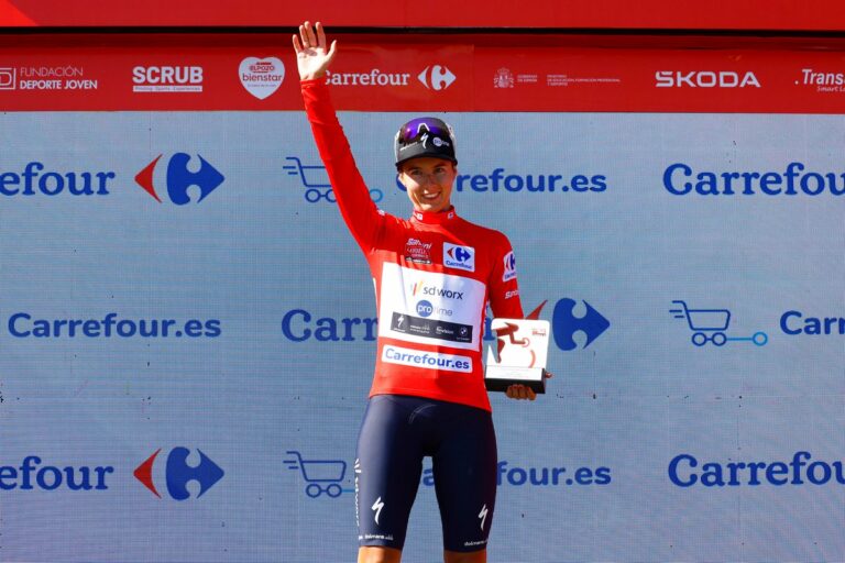 Tour d’Espagne Féminin 2025 : Coup double pour Femke Gerritse sur la 3e étape