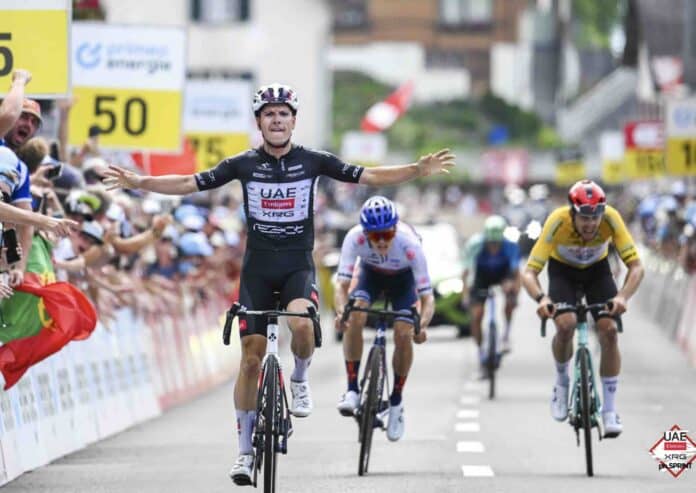 Tour de Suisse 2025 étape 7 Joao Almeida s'impose à Emmetten Kévin Vauquelin reste en jaune