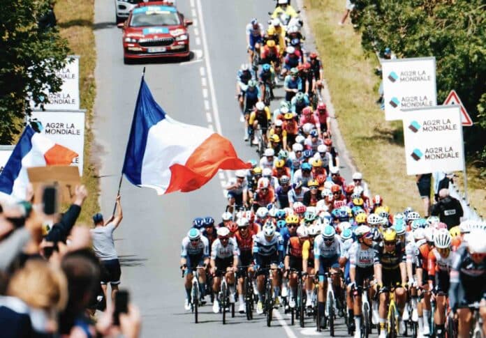 Direct la 6e étape du Tour de France 2025 de Bayeux à Vire 201?5 km suivez la course en temps réel