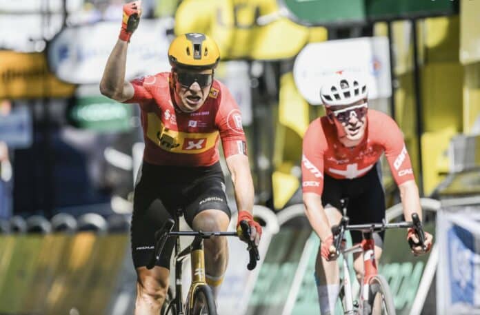 Tour de France 2025 : étape 11 : Jonas Abrahamsen au bout du suspense devant Mauro Schmid et Mathieu Van der Poel