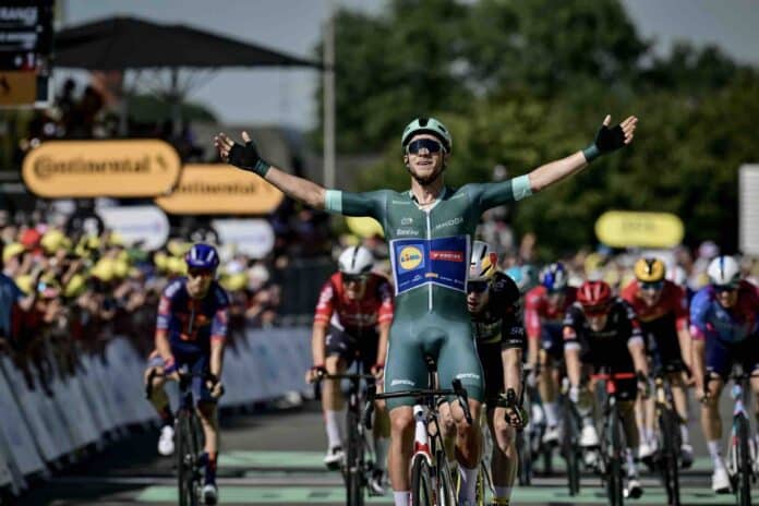 Tour de France 2025 Jonathan Milan s'offre sa première victoire à Laval Pogacar reste en jaune