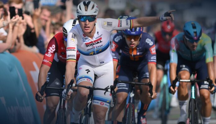 Renewi Tour 2025 : étape 1 : Tim Merlier s'impose devant Arnaud De Lie