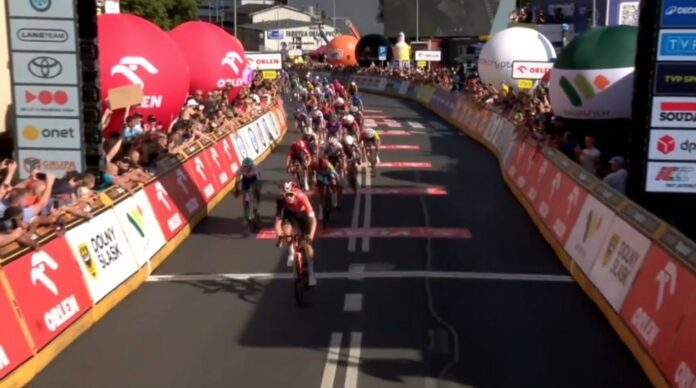 Tour de Pologne 2025 : étape 3 : Ben Turner s'impose au sprint