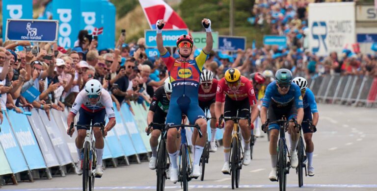 Tour du Danemark 2025 : Mads Pedersen logique vainqueur de l’étape 1