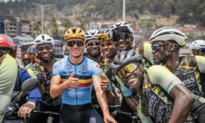Championnats du Monde cyclisme Kigali 2025 : Remco Evenepoel peut-il faire douter Tadej Pogacar ?