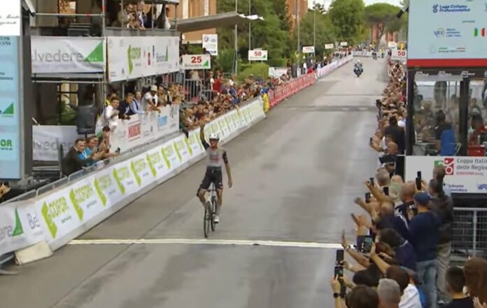 Giro della Toscana : Isaac Del Toro se régale en Italie