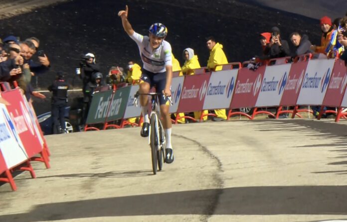 Vuelta 2025 : étape 17 : Giulio Pellizzari s'impose en solitaire