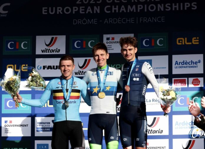 Tadej Pogacar roi du Monde et Champion d'Europe 2025, Paul Seixas médaille de bronze à 19 ans