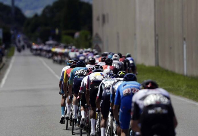 Le grand chambardement 2026 analyse des transferts qui redessinent le cyclisme mondial