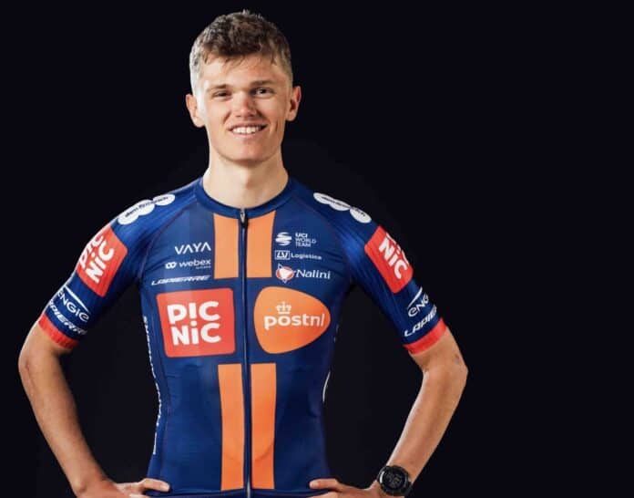 Oscar Onley chez INEOS Grenadiers le transfert à 7 millions d'euros qui secoue le cyclisme