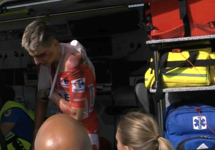 Tadej Pogacar opéré avec succès de la clavicule sa saison probablement terminée