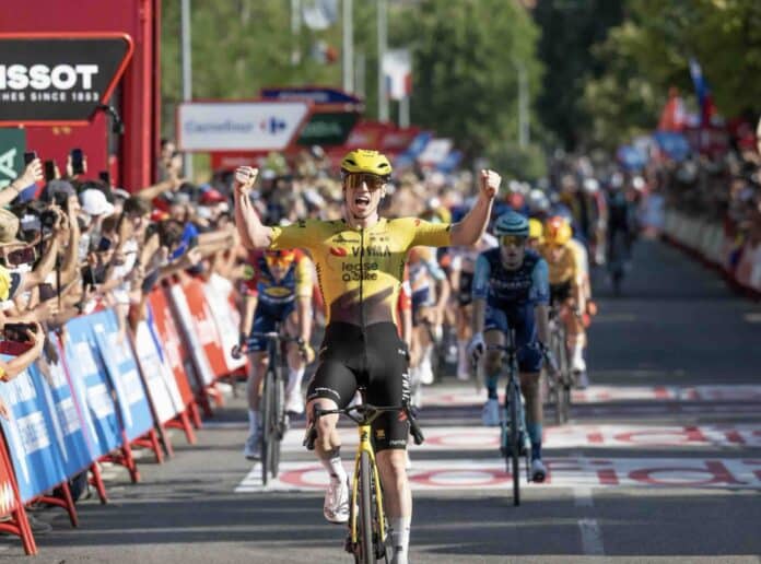 Vuelta 2026 Matthew Brennan triomphe à Manosque Pogacar résiste Van Aert en chef d'orchestre