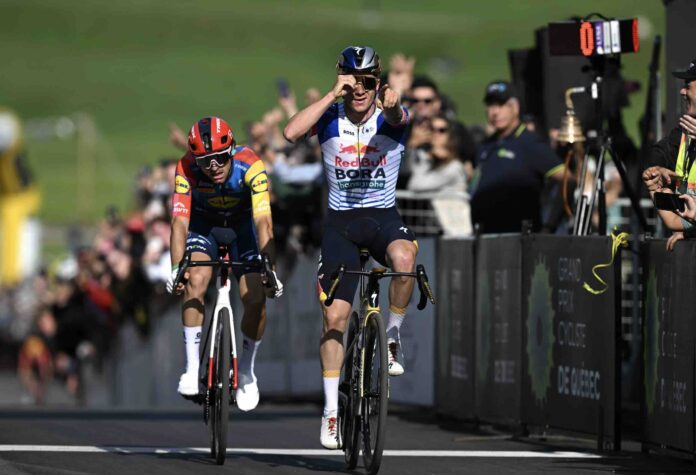 GP Québec 2026 Remco Evenepoel s'impose d'un souffle